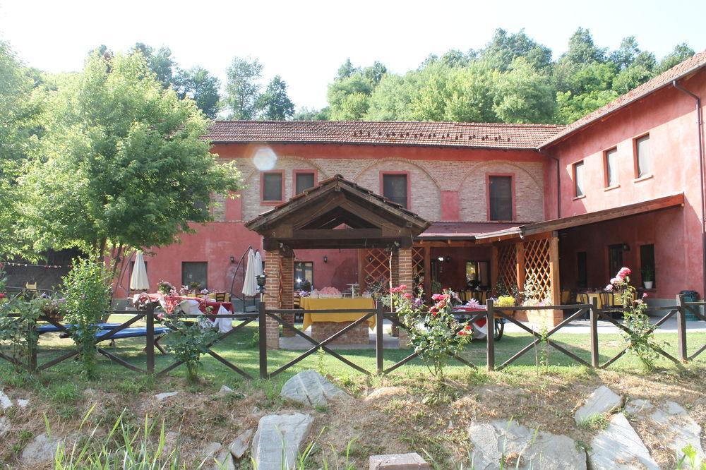 Agriturismo La.Ti.Mi.Da. Cassine エクステリア 写真